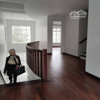 Bán Căn Biệt Thự Mặt Phố Ngọc Thụy, Cạnh Tòa Nhàtrung Tâm Thương Mại- Mipec Long Biên.