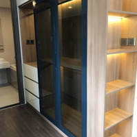 Cần Cho Thuê Căn Hộ Quận 4 Saigon Royal 2 Phòng Ngủ- 2 Vệ Sinhnhà Đẹp, Giá Tốt. Liên Hệ: 0909024895