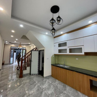 Bán Nhà 35M2 Giá Bán 2Tỷ400 Xây Mới Ô Tô Vào Nhà Thiết Đẹp, Sổ Đỏ Chuẩn, Cuối Bích Hoà Xây Mới 3 Tầng