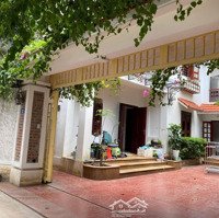 Nhà Vườn 2 Tầng - Phố Bình Yên Tây - Ninh Khánh
Diện Tích 220M2 X 13M Mặt