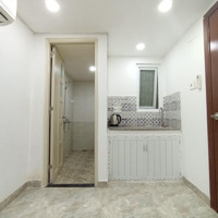Căn Hộ Dịch Vụ 18M2, Nguyễn Cửu Vân, Giá: 4,2 Triệu/Th
