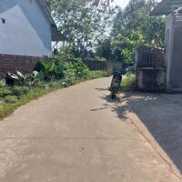 Nhỉnh 2 tỷ có ngay lô đất 202m² có sẵn nhà cấp bốn sát khu công nghiệp nhuận Trạch, cách cổng khu 400m