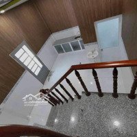 Chủ Nhà Đi Định Cư Hạ Giá Cần Bán Nhà Hẻm Hoàng Anh