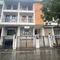 Cho Thuê Nhà Mp Mạc Thái Tông - Dự Án Hdi Vũ Phạm Hàm 95M2 4 Tầng 1 Hầm.mặt Tiền6M. Thang Máy. Giá 70 Triệu