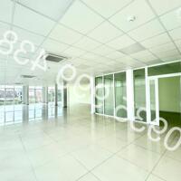 CHO THUÊ VĂN PHÒNG GẦN 200 M2, CÓ SẴN PHÒNG RIÊNG. LH: OFFICE DANANG – 0935 999 438