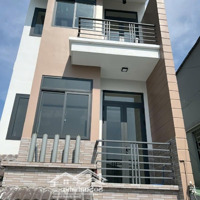 Chính Chủ Gửi Bán Nhà Trệt 2 Lầu Giáp Ql1K Gần Làng Đại Học Thủ Đức Giá Chỉ 3.7 Tỷ Liên Hệ:0975339699
