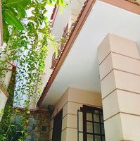 Gấp Định Cư! Bán Biệt Thự Mini 80M2 - Ngang Hiếm 8,3M - Hẻm Xe Hơi - Giá Siêu Tốt Chỉ " 134 Triệu/M2"