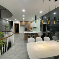 Cho Thuê Nhà Nguyên Căn Hẻm Xe Hơi Phạm Văn Bạch,P15,Tân Bình.dt 5X23M, 1 Trệt, 2 Lầu, Giá 36 Triệu/Th