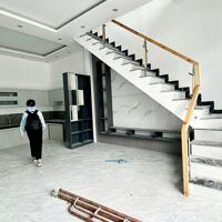 Chính Chủ cần bán nhanh Nhà 1 Trệt 1 Lầu ngay cuối đường Đồng Khởi chỉ 800 Triệu
