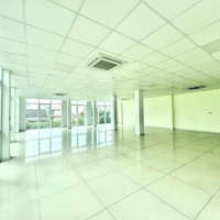Cho Thuê Văn Phòng Gần 200 M2, Có Sẵn Phòng Riêng. Lh: Office Danang 0935 999 438