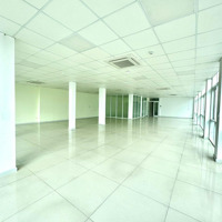 Cho Thuê Văn Phòng Gần 200 M2, Có Sẵn Phòng Riêng. Lh: Office Danang 0935 999 438