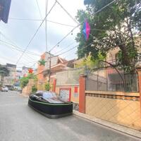 Bán Nhà 337/2 Lê Văn Sỹ, Phường 1, Quận Tân Bình. DT: 142m2 - 3 Tầng, Sân Vườn - 25 Tỷ