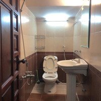 Cho Thuê Nguyên Căn 1T2L Đường 12C, Nguyễn Văn Tăng Giá 12 Triệu/Tháng Nhà Đẹp