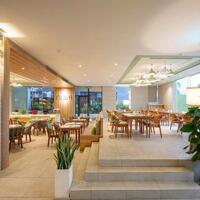 Chủ cần tiền bán nhanh căn góc Fusion Suite view trực diện biển, sẵn sổ hồng, tặng full nội thất