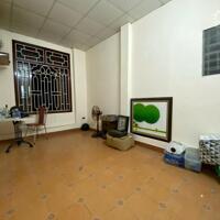 Cho thuê nhà riêng ngõ 127 Hào Nam, 42m2 x 4 tầng, 4 ngủ, 14 Triệu Full đồ