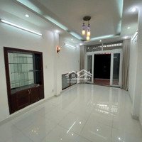 Cho Thuê Nhà Hẻm Xe Hơi, Xe Tải Vô Tư 211/12 Đường Hoàng Hoa Thám - Nhà Mới 4Pn