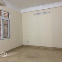 Cho Thuê Nhà Mặt Phố Nguyễn Công Trứ,Diện Tích88M X 2 Tầng, Giá Bán 30 Triệu