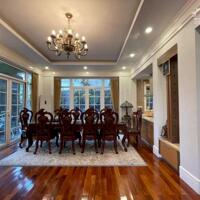 Bán Biệt Thự Ciputra- Thang Máy- 335m2x3T- Khu Vip ! Giá chào bán 110 Tỷ
