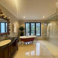 Bán Biệt Thự Ciputra- Thang Máy- 335m2x3T- Khu Vip ! Giá chào bán 110 Tỷ