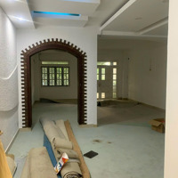 Cho Thuê Nhà Phố Tân Quy 40 Triệu/Tháng 132M2 Liên Hệ: 0909082313
