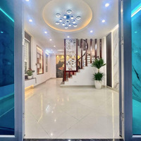 Nhà Tôn Đức Thắng, 33M2, Vị Trí Căn Góc, Ngõ Thông Rộng, Mới Đẹp, 6.5 Tỷ