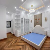 Bán nhà mặt tiền 1 trệt 2 lầu đường trần phú, gần công an thành phố cần thơ