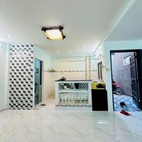SIÊU PHẨM! Nhà MT Đường Lê Văn Sỹ.Quận 3 .Giá chỉ 4tỷ2/55M2.SHR