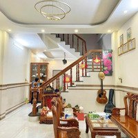 Bán Nhà 3 Tầng Mới Đẹp Nhà Xây Kiên Cố Nóc Bằngbetong Diện Tích 4.5M X20M=90M2 Sổ Hoàn Công