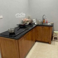 Bán Nhà 2 Tầng Đẹp Sát Đèn Đỏ Ngã 4 Phú Sơn