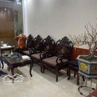 Bán Nhà 2 Tầng Đẹp Sát Đèn Đỏ Ngã 4 Phú Sơn