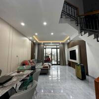 Sang nhượng căn nhà nằm tại Gói 3 kdt Mỹ Gia -- Nha Trang. mặt đường 13m, nhà hướng Đông Bắc.
