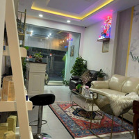 95M2- Ngang 5M - Nhà 4 Tầng Mặt Tiền Nguyễn Trọng Tuyển - Phú Nhuận - Giá Bán 19Tỷ Hơn