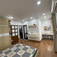 Cho thuê căn hộ 2 p.ngủ (80m2) tại Waterfront City.