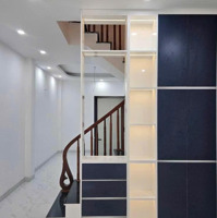 Gấp Bán Nhà Ngõ 37 Đại Đồng Ngõ Ô Tô Thông Kinh Doanh 31M2 5Tầng Mặt Tiền 4,5M 5,6 Tỷ Liên Hệ: 0961579262