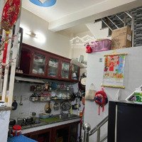 Bán Nhà Hoàng Diệu Quận 4 - 4 Tầng - 2 Tỷ Nhỉnh - Sát Mặt Tiền