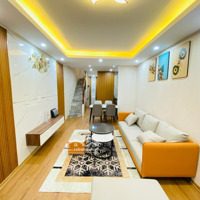 Bán Nhà Riêng Tại Ngõ Văn Hương, Đống Đa, Giá Nhỉnh 6 Tỷ, 35M2