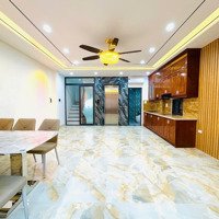 Nguyễn Văn Cừ _ Gia Thuỵ. Căn Góc, Tháng Máy 450Kg, Full Nội Thất. S 51M*6Tầng*Mt 5.1M*Hơn 9 Tỷ.