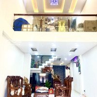 Bán Nhà Mặt Phố Đường 827, 7,89 Tỷ, 64,8M2, 5 Phòng Ngủ 5 Vệ Sinh Phú Hữu, Quận 9, Hcm Giá Tốt