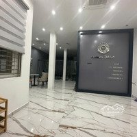 Bán Nhà Mặt Tiền Lê Văn Sỹ, Phú Nhuận, Ngang 11M Dài 28M, Cho Thuê 215 Triệu/Tháng, Giá Bán 61 Tỷ