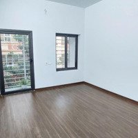 Cần Bán Cực Gấp! Chỉ 3.4 Tỷ. Căn Duplex Tập Thể Kim Liên. Tầng 2 + 3.Diện Tích70.2M. 2 Phòng Ngủ 2 Vệ Sinh Cực Thoáng