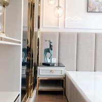 Bán Căn Hộ 2 Phòng Ngủ 2 Vệ Sinhtại The Gold View, 5.5 Tỷ, 92M2 Giá Cực Chất, View Đẹp Hàng Hiếm Tại Quận 4