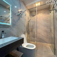 Bán Nhà Phố Vũ Chí Thắng Có Thang Máy Vị Trí Đẹp Ô Tô Vào Nhà Diện Tích 56.7M Xây 4 Tầng 1 Tum