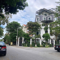 Cần Bán Nhanh Căn Bt Đơn Lập Thô 4 Tầng Vị Trí Đẹp Giáp Vinhomes Riverside 234/345M2 Giá Đầu Tư