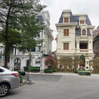 Cần Bán Nhanh Căn Bt Đơn Lập Thô 4 Tầng Vị Trí Đẹp Giáp Vinhomes Riverside 234/345M2 Giá Đầu Tư