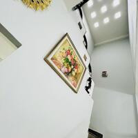  Ở ngay – Nhà 1 trệt 1 lầu, 55m², gần chợ Hiệp Phú, Thủ Đức, chỉ 5 tỷ!