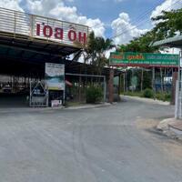 BÁN NHÀ CÓ SÂN ĐẬU Ô TÔ KHU DÂN CƯ HOÀNG HẢO VĨNH LONG