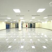Cho Thuê Tòa Văn Phòng 10 Tầng Mặt Phố Hoàng Ngân, DT 420m2, MT 14m.Vị Trí Lô Góc. Giá 700tr/th