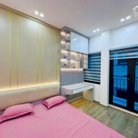 BÁN NHÀ TÔN ĐỨC THẮNG ĐỐNG ĐA NHÀ MỚI TINH FULL NỘI THẤT VỊ TRÍ ĐẸP GIÁ 5,5 TỶ