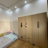 Bán nhà sân vườn kdc sơn thủy ngang 10m gần đường nvl giá 2,250 tỷ