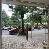 Cho thuê nhà mặt phố 6,5 tầng, có thang máy, mặt phố 186 Võ Chí Công, Xuân La, Tây Hồ